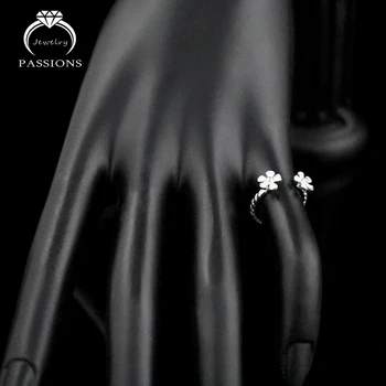 LYNNE Rotaslietas Modes 925 Sterling Sudraba Vērpjot Ziedlapiņu Gredzeni Dubultu Ziedu Ķīli Atvērt Resizable Pirksta Gredzenu Sievietēm ar Izsmalcinātu Dāvanu