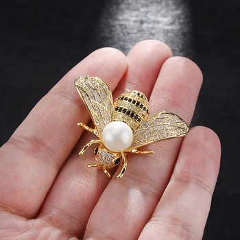 Vintage Gold Bug Kukaiņu Bišu Broša Tapas Sievietes Vīrieši Bumble Bee Kristālu Urbis Pin Kukaiņu Rotaslietas Dāvanu Embellishment Piespraudes