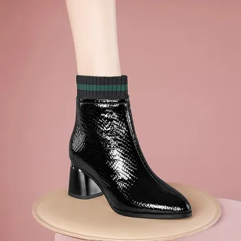 MLJUESE ir 2021. sievietes potītes zābaki Govs ādas ziemas īsās plīša zaļo krāsu kārtu toe kārta papēža augstpapēžu kurpes sieviešu apavi zābaki