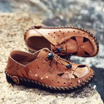 Vasaras sandales vīrieši ir 2021. jaunas ielidošanas īstas ādas beach vīriešiem kurpes tīrtoņa krāsu mežģīnes-up cilvēks apavi gadījuma āra vīriešu sandales