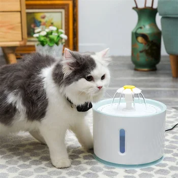 Kaķis Ūdens Strūklaka 2.4 L Suns Dzeramā Bļoda Pet USB Automātiska Ūdens Padeves Super Kluss Ar LED Ūdens Līmeņa Displejs Dzēriens